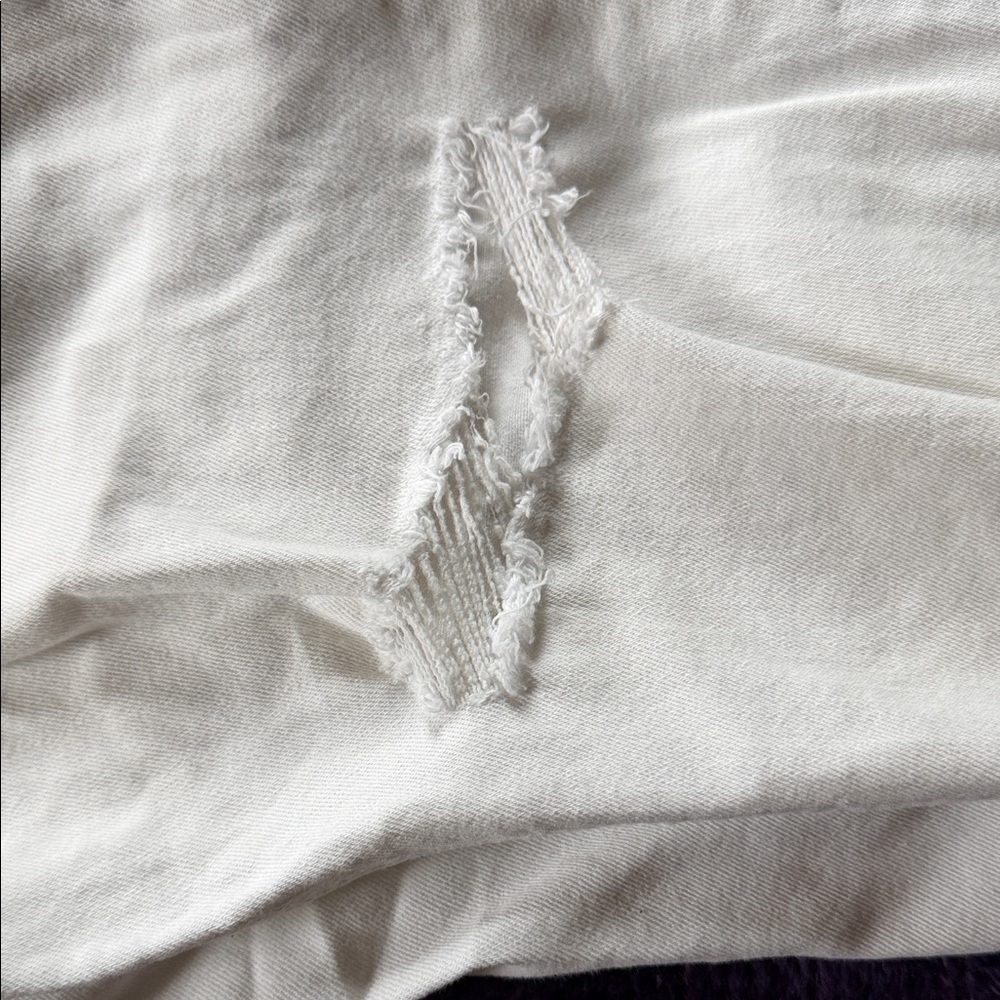 Old Navy Rockstar White Distressed Skinny Jeans - Picture 4 of 5